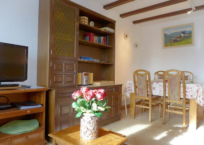 Апартаменты Barzettes-vacances B 455- Entree N-16 By Interhome